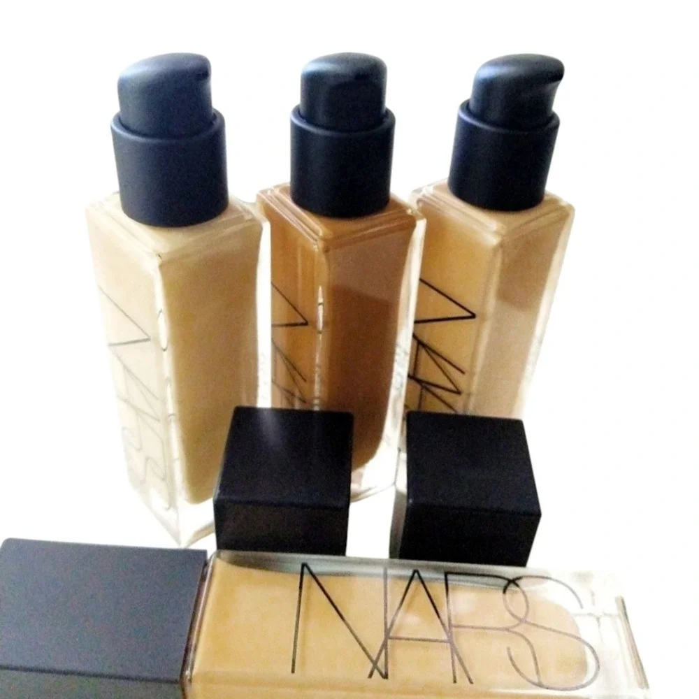 NARS Cosmetics Women's Makeup Natural Radiant Longwear Foundation Light 5 FIJI